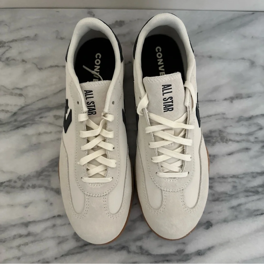 Converse Run Star Trainer Egret Black Unisex Adults M 8.5 W10 NEW NO BOX